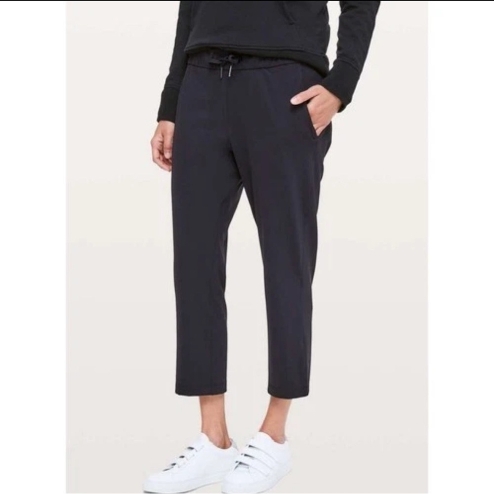 lululemon athletica Black On The Fly Crop